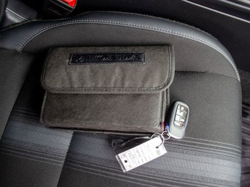 Used 2023 Honda Civic Sport image 27