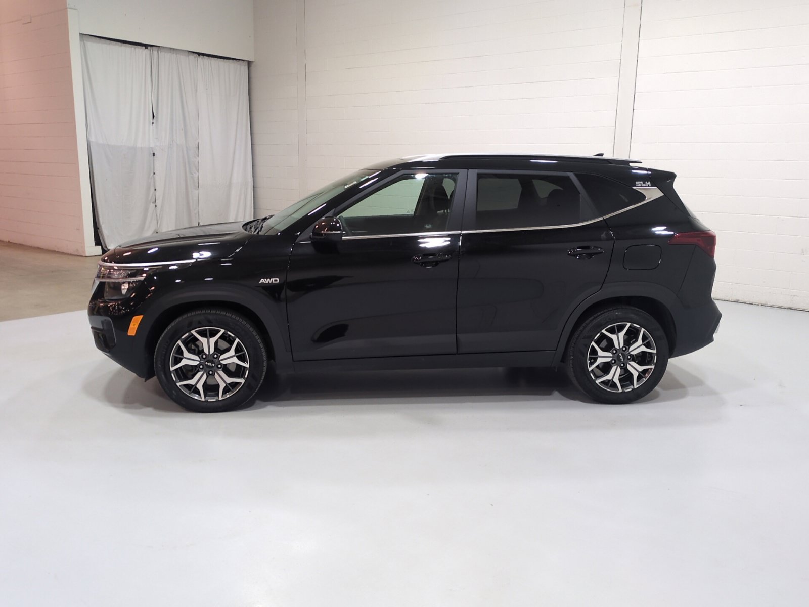 Certified 2023 Kia Seltos EX AWD/4WD image 6