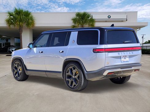 Used 2023 Rivian R1S Adventure image 6