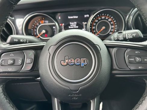 Used 2023 Jeep Wrangler Unlimited Sport AWD/4WD image 15