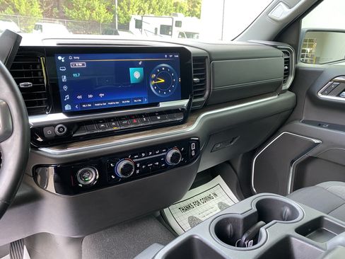 Used 2024 Chevrolet Silverado 1500 RST w/ Rally Edition RWD image 24