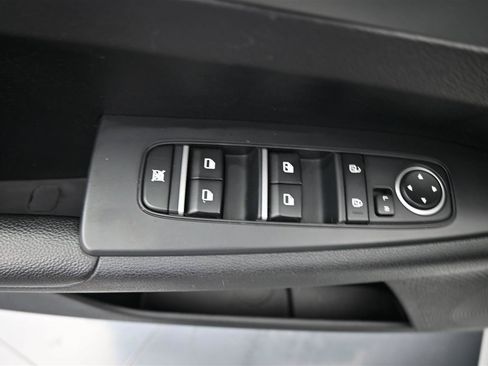 Used 2019 Kia Forte LXS FWD image 12