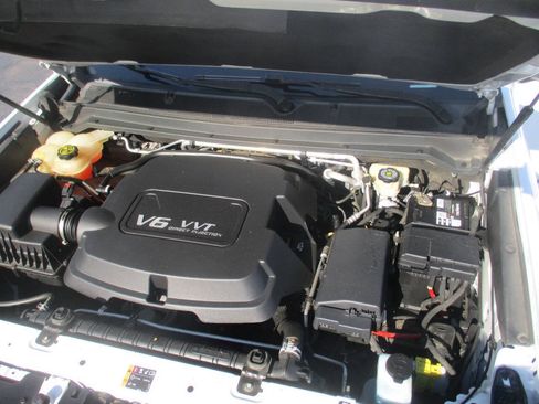 Used 2015 Chevrolet Colorado Z71 RWD image 22