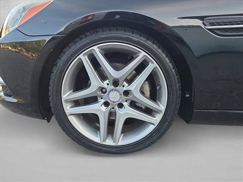 Used 2014 Mercedes-Benz SLK 250 image 22