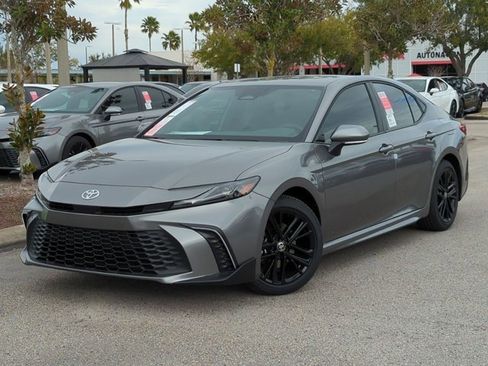 New 2026 Toyota Camry SE image 1