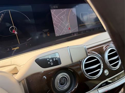 Used 2019 Mercedes-Benz S 560 4MATIC Sedan image 46