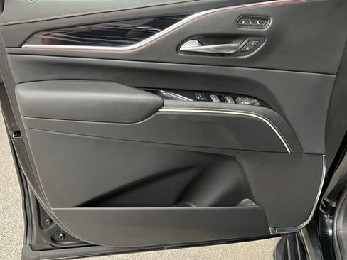 Used 2023 Cadillac Escalade Sport image 18