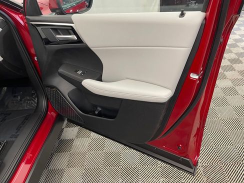 New 2025 Mitsubishi Outlander SE image 28