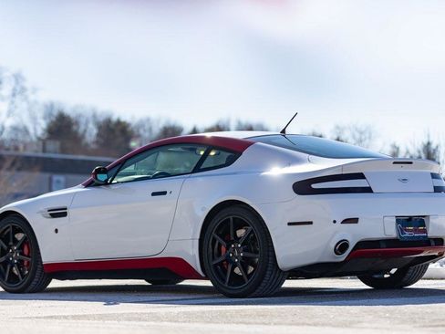 Used 2006 Aston Martin V8 Vantage Coupe image 17