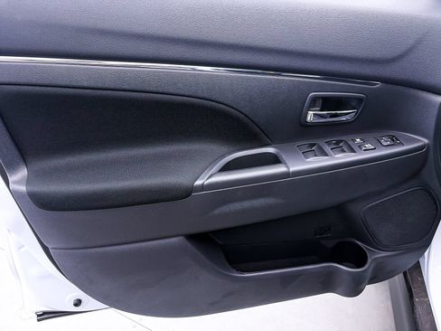 New 2026 Mitsubishi Outlander Sport LE AWD/4WD image 9