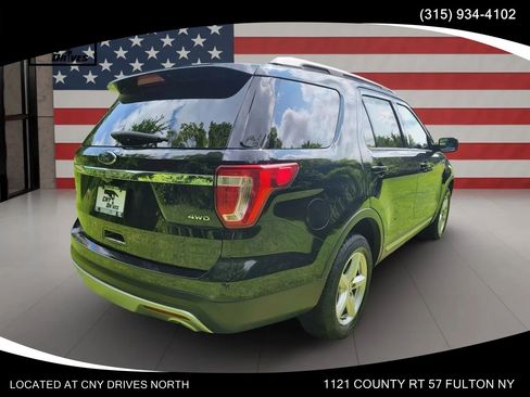 Used 2016 Ford Explorer XLT w/ Equipment Group 202A AWD/4WD image 5