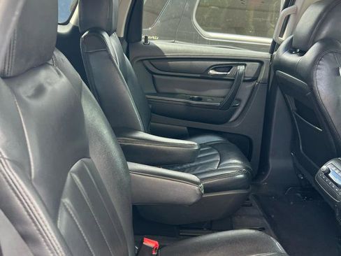 Used 2015 Chevrolet Traverse LT FWD image 6