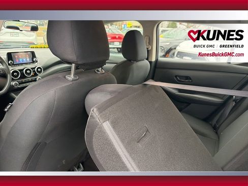 Used 2024 Nissan Sentra S image 34