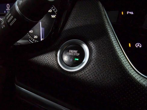 Used 2021 Cadillac XT5 Luxury image 25