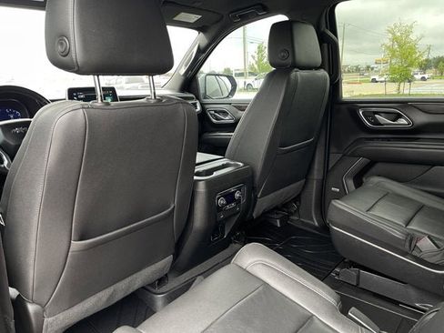 Used 2022 Chevrolet Suburban Z71 AWD/4WD image 22