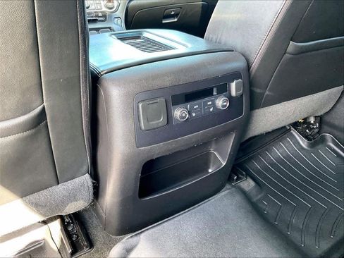 Used 2017 Chevrolet Tahoe LT w/ Luxury Package AWD/4WD image 29