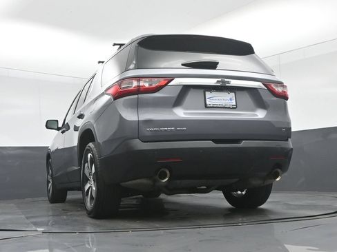 Used 2020 Chevrolet Traverse LT w/ LT Premium Package AWD/4WD image 70