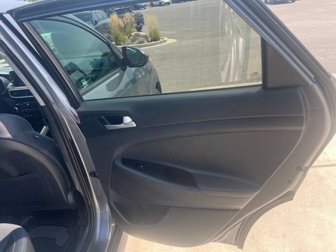 Used 2019 Hyundai Tucson SE FWD image 25