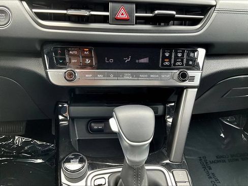 Certified 2026 Kia Seltos SX AWD/4WD image 16