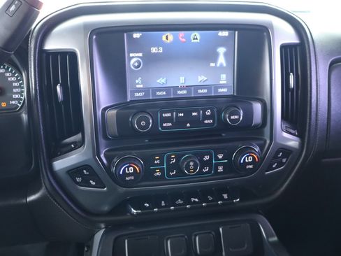 Used 2015 Chevrolet Silverado 2500 LTZ image 19