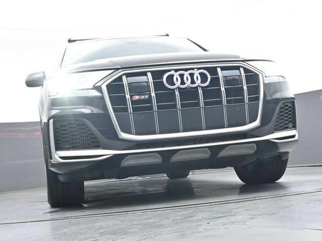 Used 2023 Audi SQ7 Prestige AWD/4WD image 40