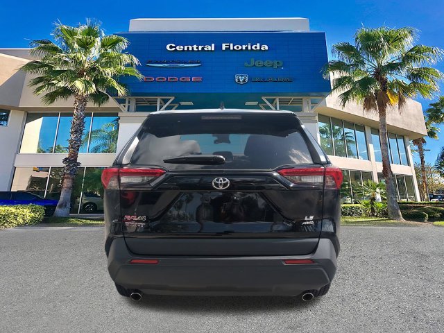 Used 2025 Toyota RAV4 LE AWD/4WD image 6