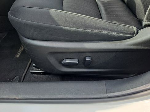 Used 2024 Nissan Altima 2.5 SV FWD image 16