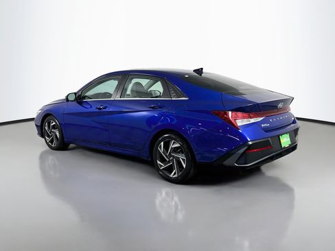 Used 2024 Hyundai Elantra Limited FWD image 7