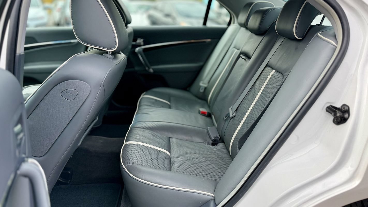 Used 2010 Lincoln MKZ AWD image 13