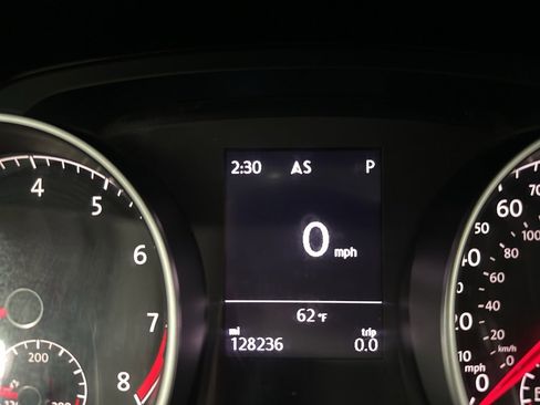 Used 2017 Volkswagen Golf SEL image 26