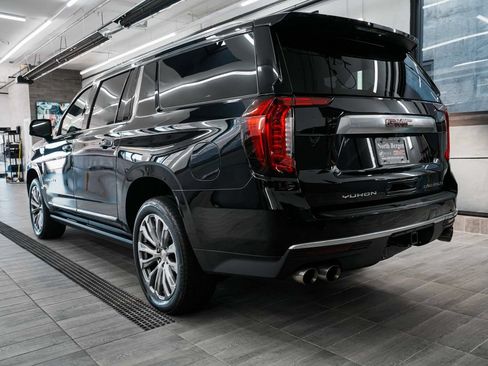 Used 2022 GMC Yukon XL Denali AWD/4WD image 5