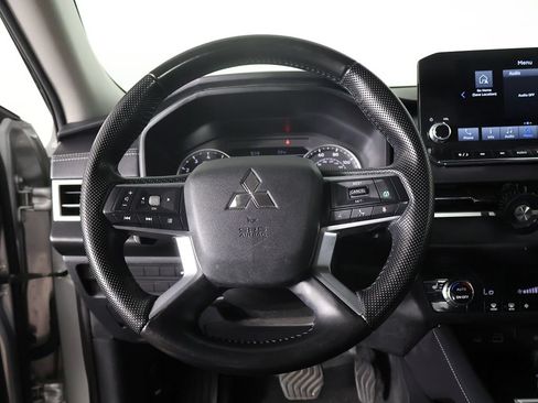 Used 2024 Mitsubishi Outlander SE FWD image 36