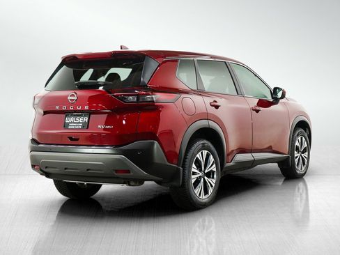 Used 2023 Nissan Rogue SV AWD/4WD image 5