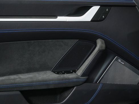 Certified 2023 Porsche 911 Dakar image 6