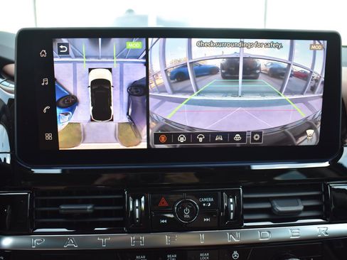 New 2026 Nissan Pathfinder Platinum FWD image 39