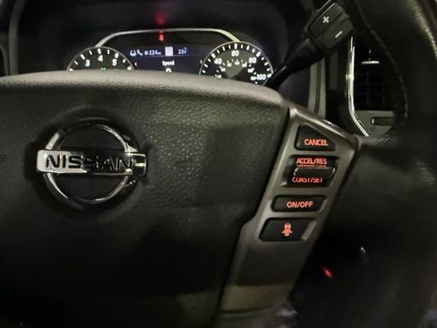 Used 2020 Nissan Titan Platinum Reserve w/ Moonroof Package image 16