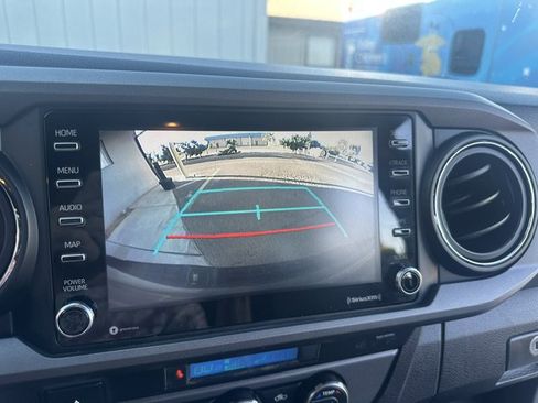 Used 2021 Toyota Tacoma TRD Off-Road w/ Technology Package AWD/4WD image 32