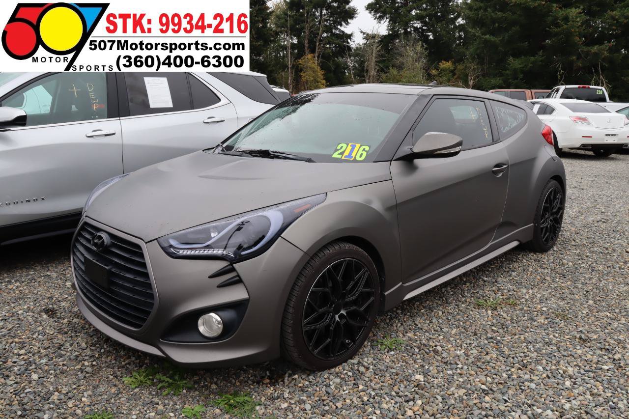 Used 2016 Hyundai Veloster Turbo w/ Option Group 04 FWD image 2