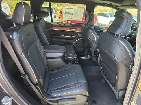 New 2026 Jeep Grand Cherokee L Summit AWD/4WD image 25