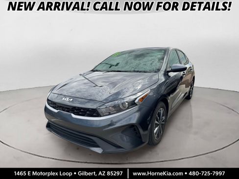 Used 2023 Kia Forte LXS FWD image 1