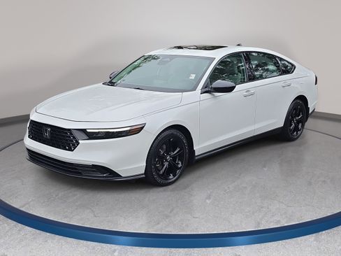 Certified 2025 Honda Accord SE image 1