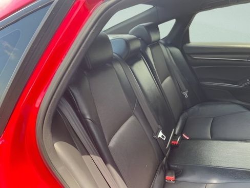 Used 2019 Honda Accord Sport image 9