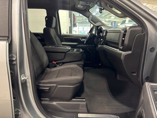 Used 2025 Chevrolet Silverado 2500 LT w/ Convenience Package AWD/4WD image 43