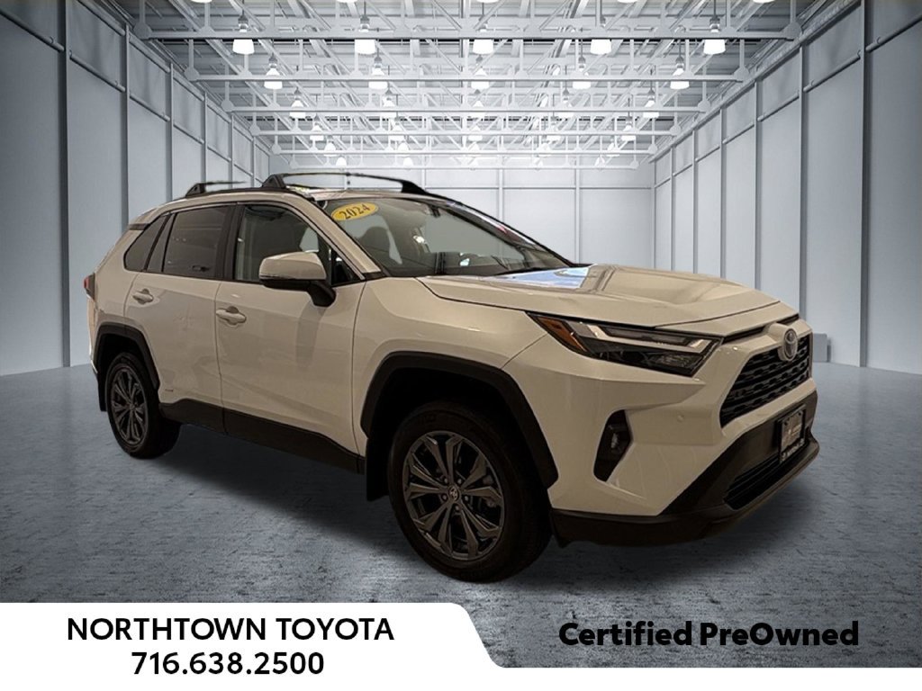 Used 2024 Toyota RAV4 XLE Premium w/ Weather Package AWD/4WD image 8