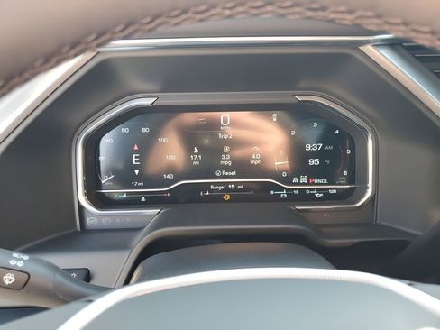 New 2025 GMC Sierra 2500 Denali w/ Denali Reserve Package image 37