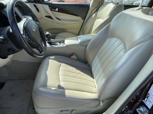 Used 2017 INFINITI QX50 AWD w/ Premium Plus Package image 12