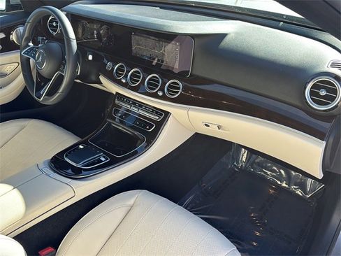 Certified 2022 Mercedes-Benz E 350 4MATIC Sedan image 27