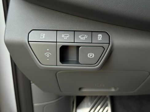 Used 2025 Kia EV9 GT-Line AWD/4WD image 19