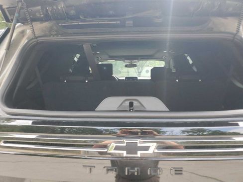 Used 2021 Chevrolet Tahoe Z71 w/ Z71 Off-Road Package image 30