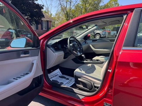 Used 2019 Hyundai Sonata SE FWD image 7